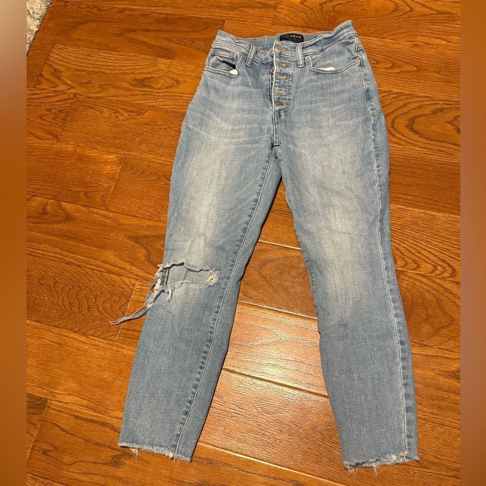 Lucky Brand size 4 Women's high rise Distressed Blue Jeans